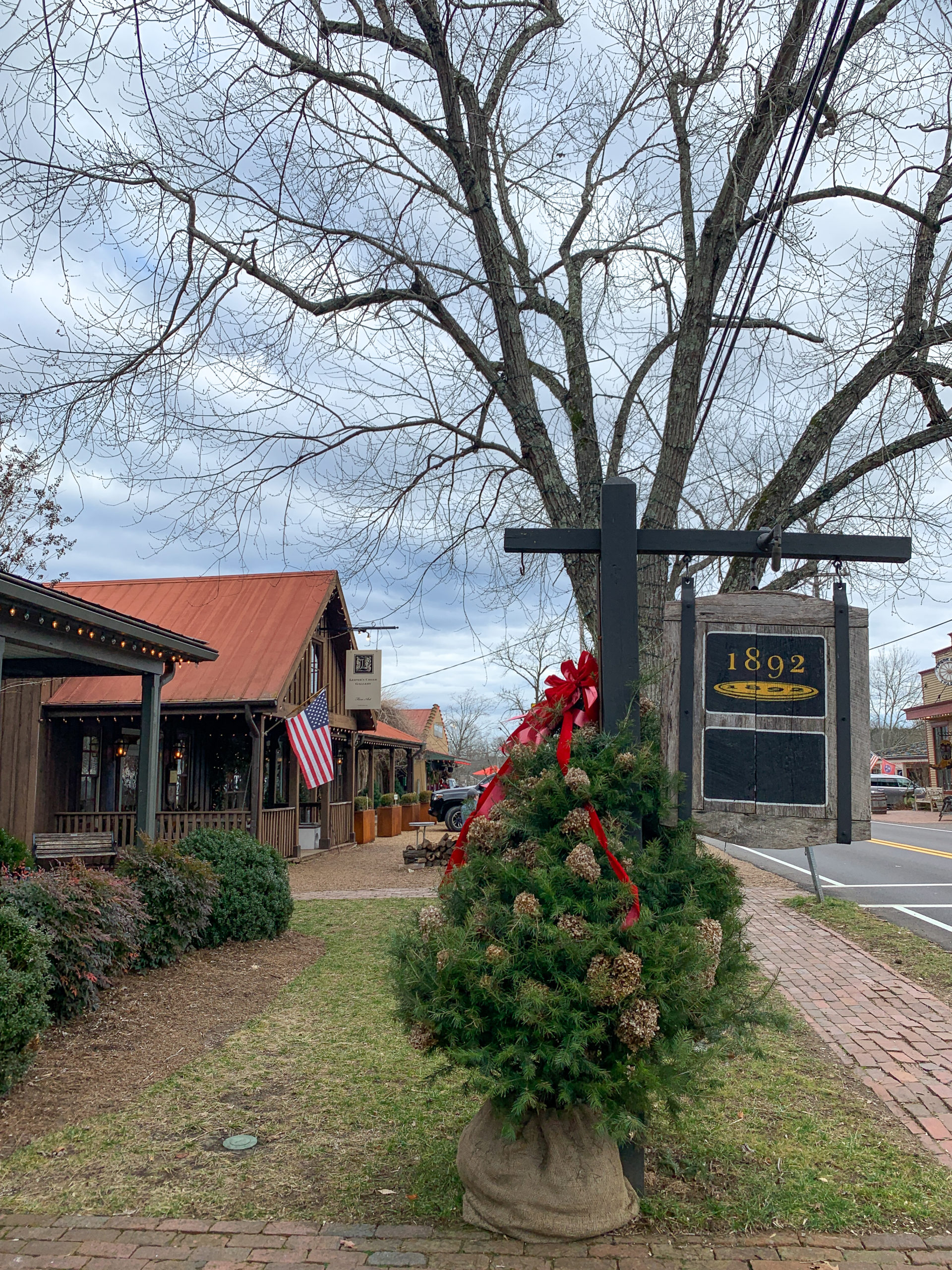Hidden Gem Leiper's Fork is a Charming Day Trip From Nashville